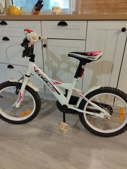 Dívčí kolo 16"+ růžová přilba v ceně - 2