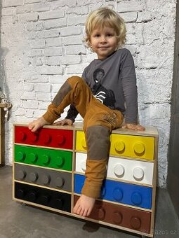 Zásuvková skříňka na stavebnice LEGO - 2