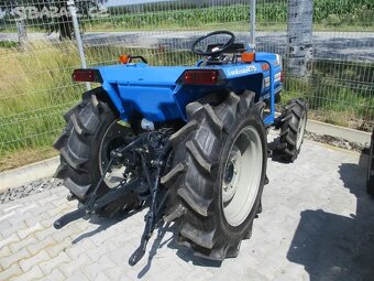 Malotraktor Iseki TA 275 plně repasovaný 4WD - 2
