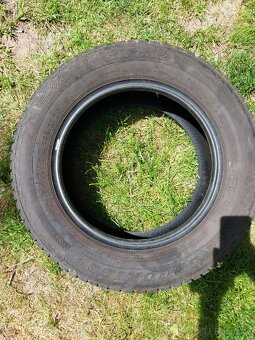 Prodám 1ks pneu goodride 215 65 R16c sw612 - 2