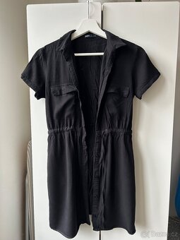 Černé košilové šaty CROPP - 2