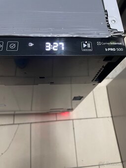 Nepoužitá myčka Beko BDIN38650C - 2