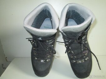Lowa GTX....vel.39,5 - 2