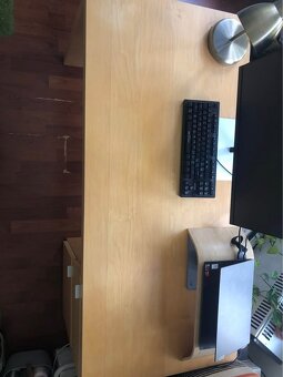 Predám psací stůl IKEA JONAS - 2