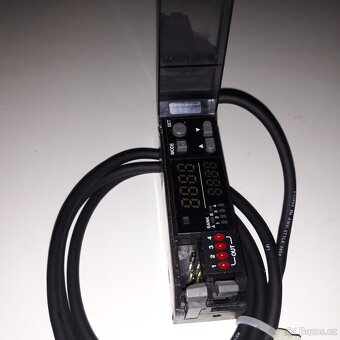 KEYENCE CZ-V21AP Digitální senzor RGB - 2