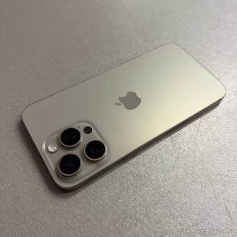 iPhone 15 Pro Max 256GB natural titan, 12 měsíců záruka - 2