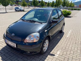 Toyota Yaris (5/2005) 1.0 - 2
