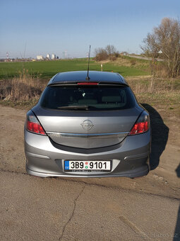 Opel Astra GTC 1.9CDTI - 2