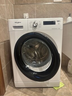 Pračka WHIRLPOOL FFS 7259 B EE - 2