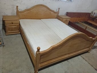 Pravá selská postel 180 se stolky z Alp - 2