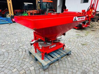 Rozmetadlo  hnojiv - 2