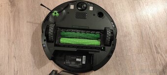 IROBOT Roomba j7 - 2