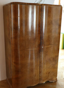 Šatní skříň - 2