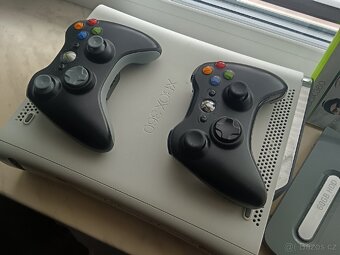 Xbox 360 + hry - 2
