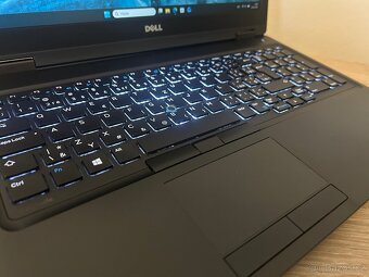 Dell Latitude 5580, i5, 8GB, 512SSD, podsvícený, TOP STAV - 2