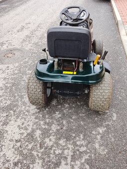 Zahradní traktůrek MTD 17.5HP - 2