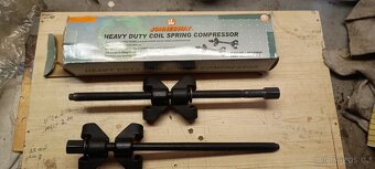 Stahovák auto pružin - 2