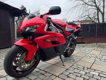 Honda CBR 1000 rr 2004 - 2