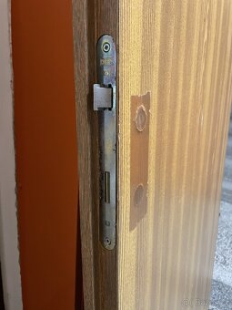 Prodám dveře levé 82 - 2