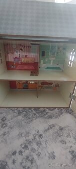 Domeček pro panenky - 2