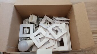 Schneider Unica Quadro - prodám po kusech - 2