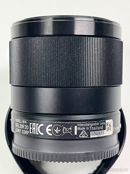 Sony FE 28mm f/2 SEL - 2