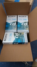 Videokazety VHS 240 SONY s filmy 50 ks - 2