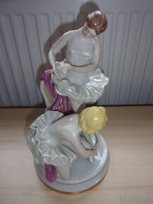 BALETKY okolo r. 1930 - glazovaný porcelán TOP STAV - 2