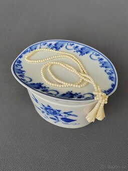Krásná porcelánová doza na cukroví nebo šperkovnice Hutschen - 2