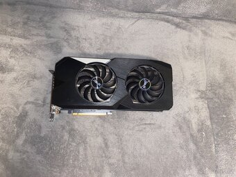Asus Dual Radeon RX 6700 XT 12 GB - 2
