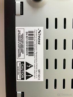 Set-top box Strong SRT 8211 + příslušenství - 2
