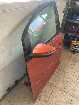 VW Caddy 2012 Dvere 4ks TOP - 2