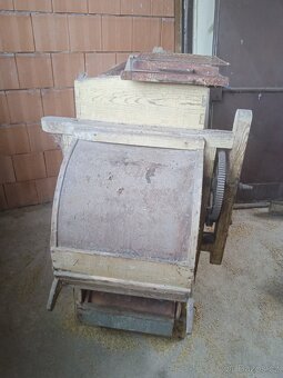 PRODÁM ČISTIČ OBILÍ (VĚTRNÍK) - 2