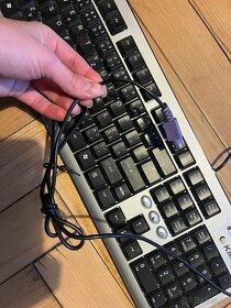 Klávesnice COMPAQ s konektorem PS2 - funkční - 2