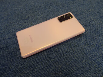 TOP Samsung Galaxy S20 FE 6,5" AMOLED 6/128GB - 2