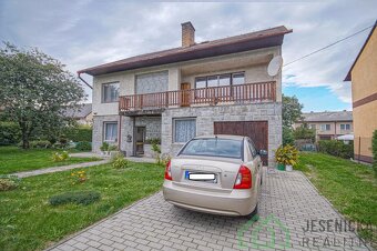 Prodej rodinného domu Bílý Potok se zahradou, garáží, bazéne - 2