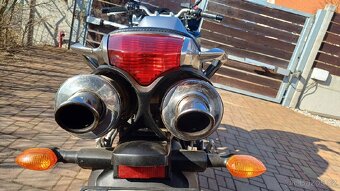 Yamaha FZ6 Fazer - 2