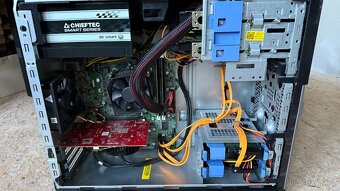 NAS server, datové úložiště 3TB + 4TB + 240GB - 2