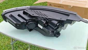 Nový led světlomet PP Hyundai i30 92101-G4600 - 2