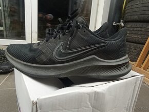 NIKE RUN - velmi dobrý srtav - 2