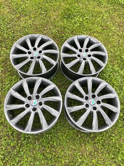 ALU KOLA ALFA ROMEO GIULIETTA 5X110 R17 - 2