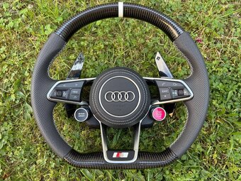 AUDI R8 VOLANT SPORTOVY - START/STOP DRIVE SELECT - 2