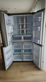 Americká lednice Samsung RF56J9041SR/EO - 2