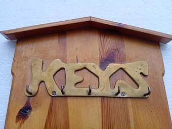 Nástěnný věšák na klíče - 2