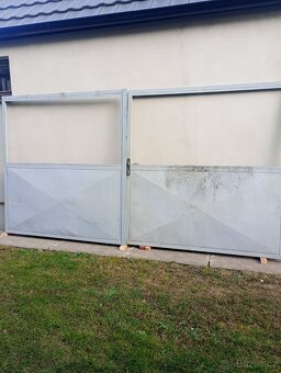 Ocelové  dvoukřídlové vrata - 2