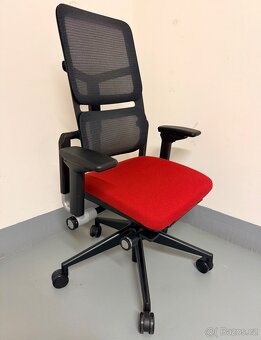 Nová kancelářská židle Steelcase Please Air - 2