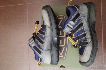 Celoroční KEEN HIKEPORT, vel.35 - 2