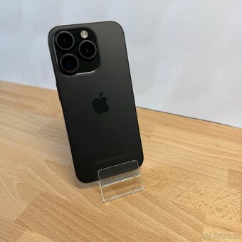 iPhone 15 Pro 256GB, černý, eSIM (12 měsíců záruka) - 2