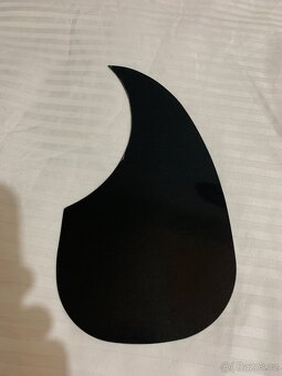 Nový pickguard pro akustickou kytaru - 2