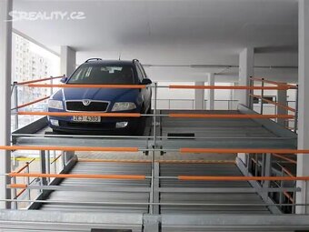 Pronájem parkovacího stání Pardubice - 2